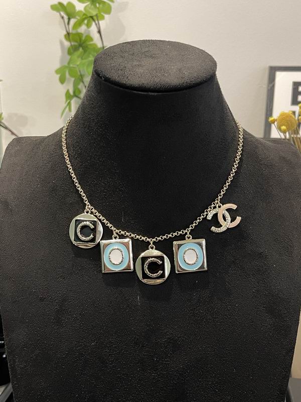 Chanel Necklace 05yxs139
